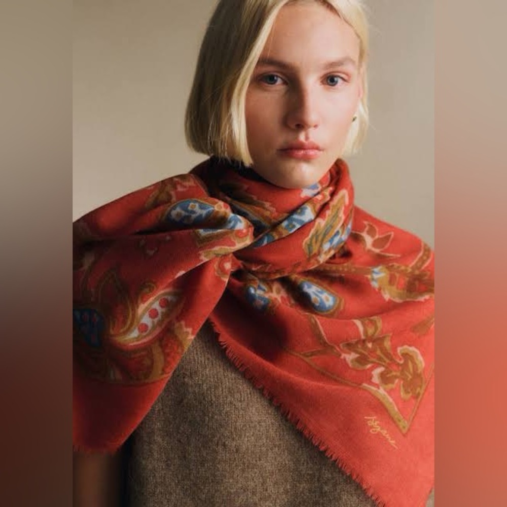 Sezane Wool Pio Scarf in Sana Print
